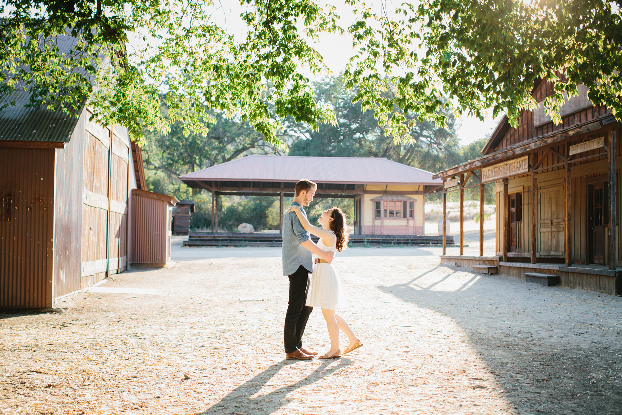 Here is a sweet engagement photo of Laura and Karl. 